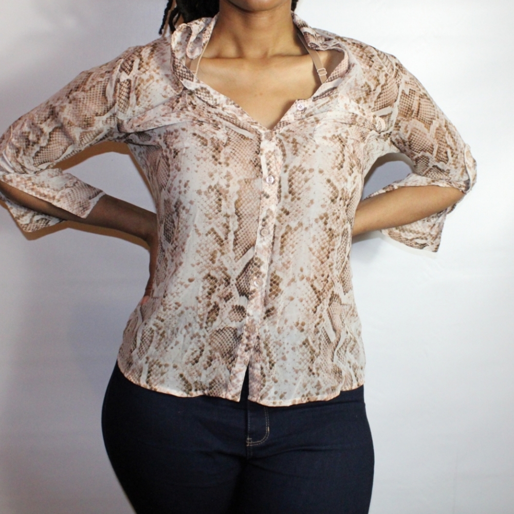 Womans top - Picture 2 of 4